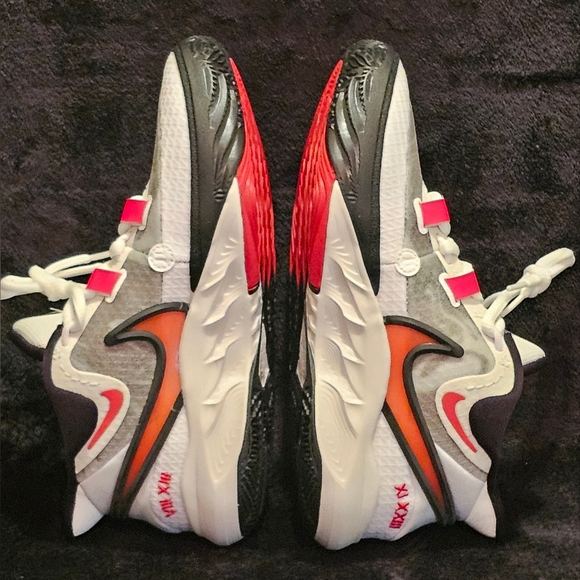 Nike Kyrie 5Y Sneakers - White, Red, and Black - Picture 7 of 9